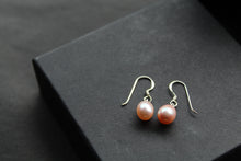 Load image into Gallery viewer, Peach Fresh Water Pearl Drop Earrings

