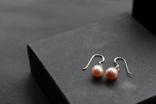 Load image into Gallery viewer, Peach Fresh Water Pearl Drop Earrings
