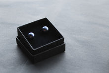 Load image into Gallery viewer, Peacock Fresh Water Pearl Studs

