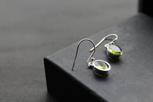 Load image into Gallery viewer, Peridot Drop Earrings

