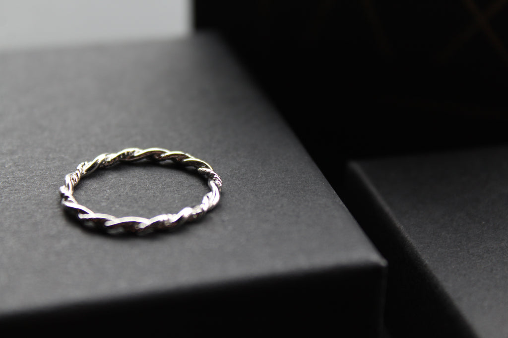 Plain & Twisted Thin Silver Band Ring