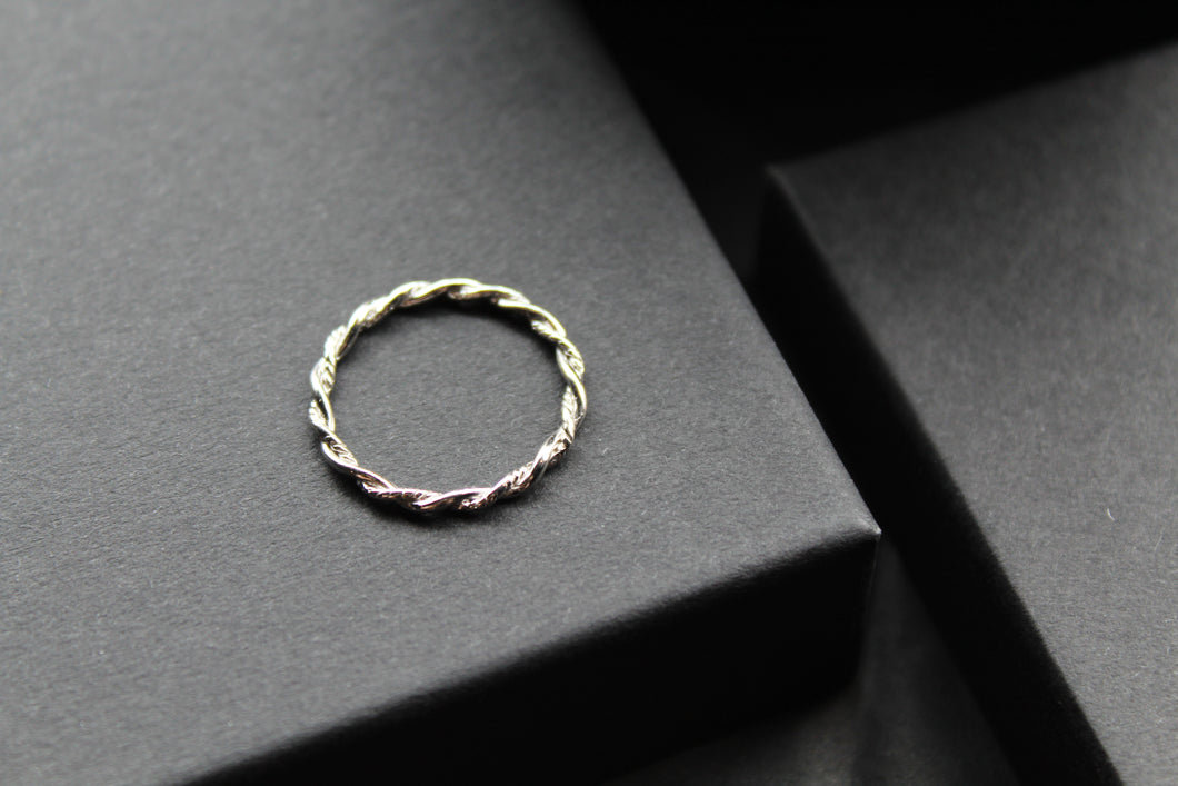 Plain & Twisted Thin Silver Band Ring