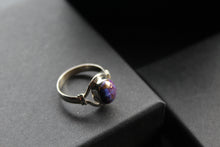 Load image into Gallery viewer, Purple Copper Turquoise Oval Ring
