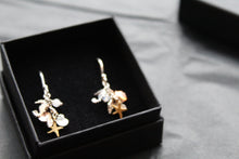Load image into Gallery viewer, Shells and Seahorse Cluster Earrings
