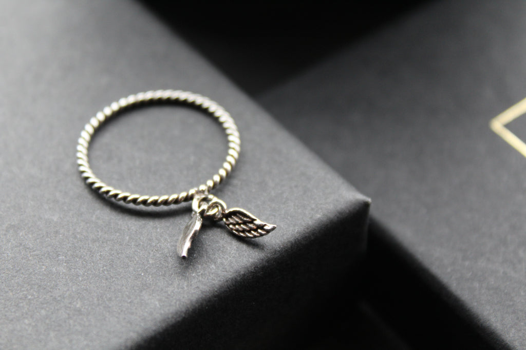 Silver Angel Wings Charm Ring