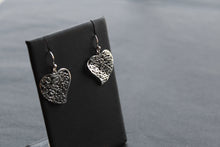 Load image into Gallery viewer, Silver Lattice Heart Earrings
