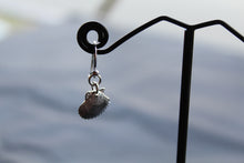 Load image into Gallery viewer, Silver Scallop Drop Earrings
