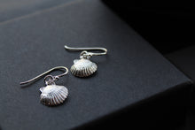 Load image into Gallery viewer, Silver Scallop Drop Earrings
