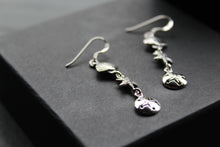 Load image into Gallery viewer, Silver Shell &amp; Starfish Earrings
