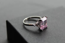 Load image into Gallery viewer, Silver &amp; Pink Diamond CZ Vintage Style Ring
