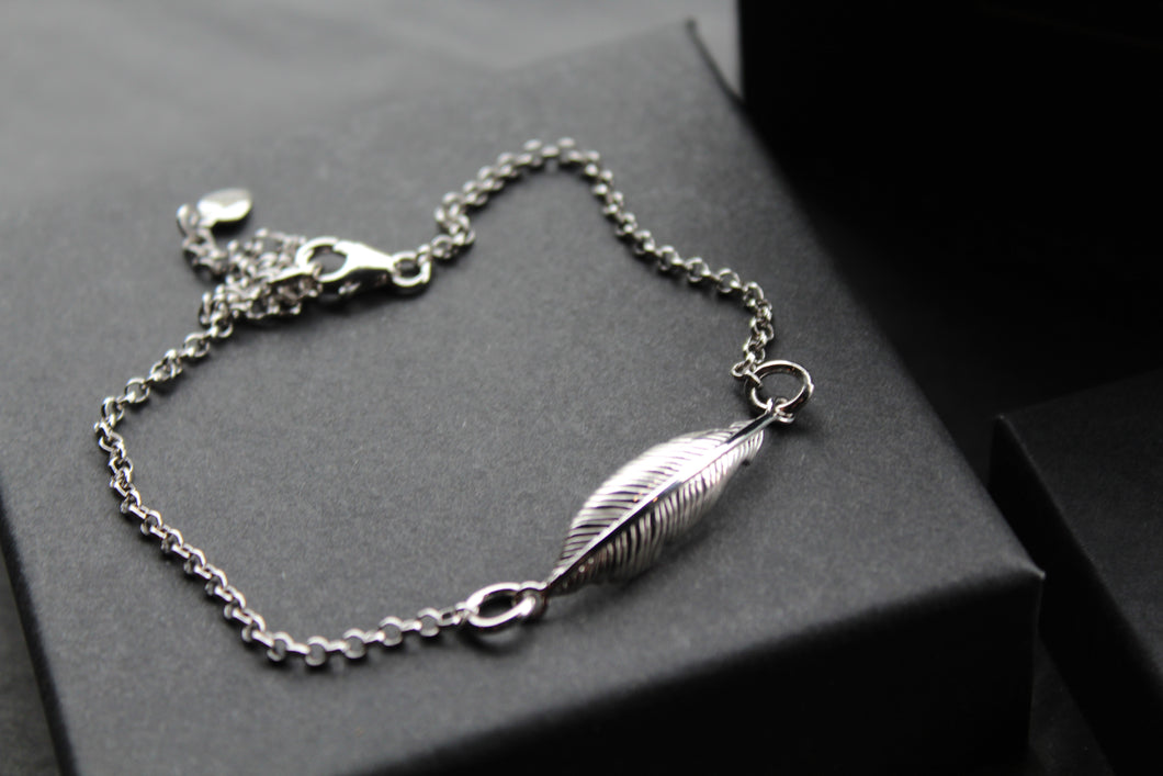 Single Feather Spirit Bracelet