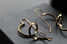Load image into Gallery viewer, Spring Earrings
