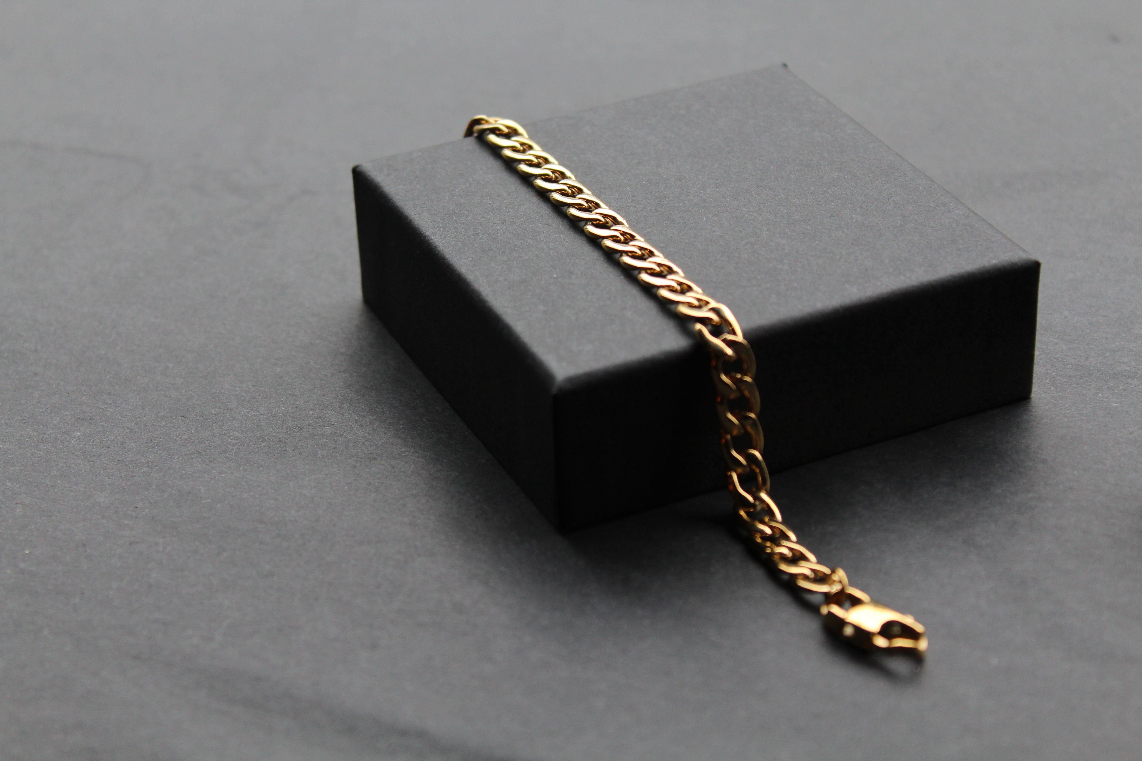 Stainless Steel Polished Bracelet Yellow Gold IP Open Chain