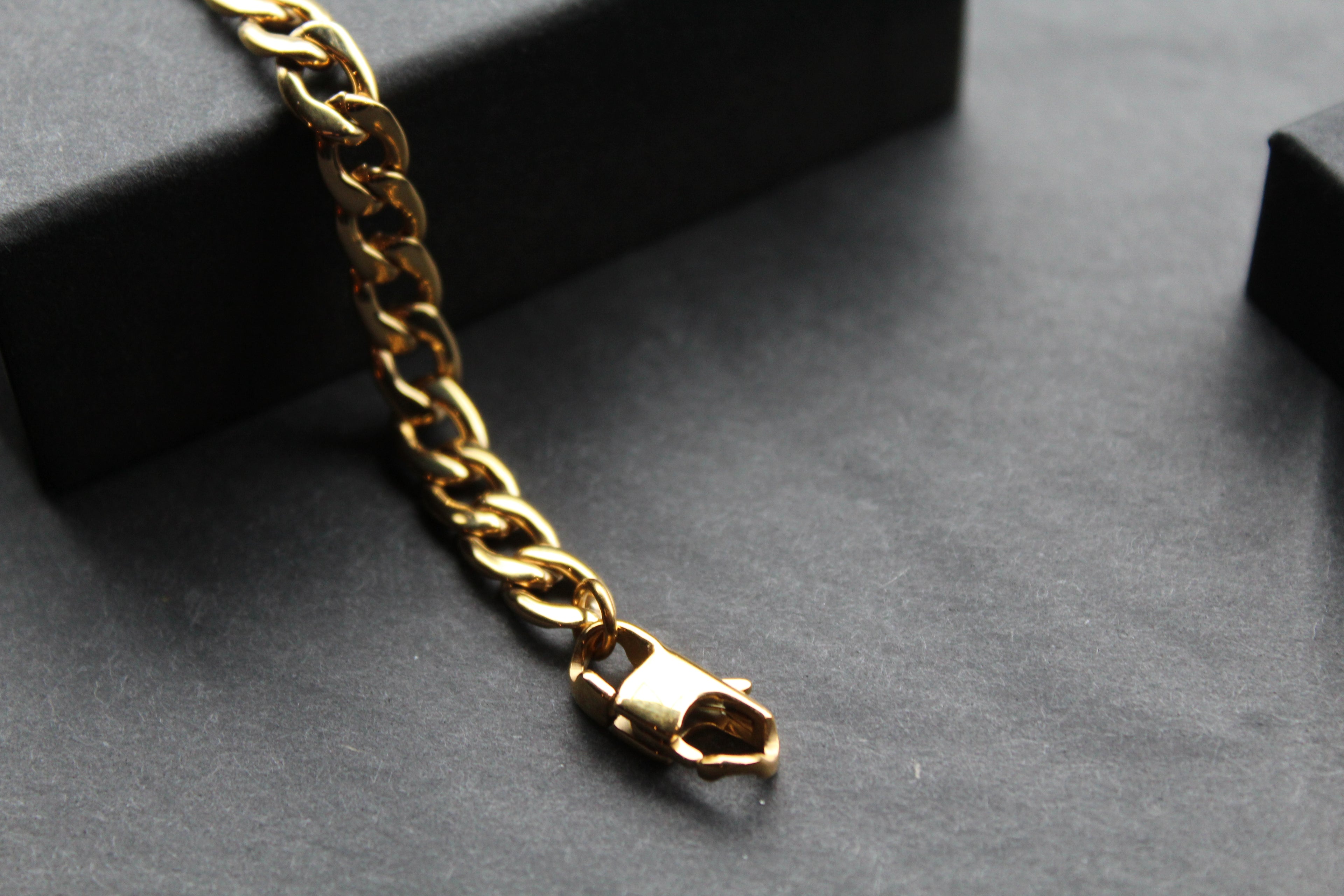 Stainless Steel Polished Bracelet Yellow Gold IP Open Chain
