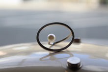 Load image into Gallery viewer, Designer Freshwater Floating Pearl Ring
