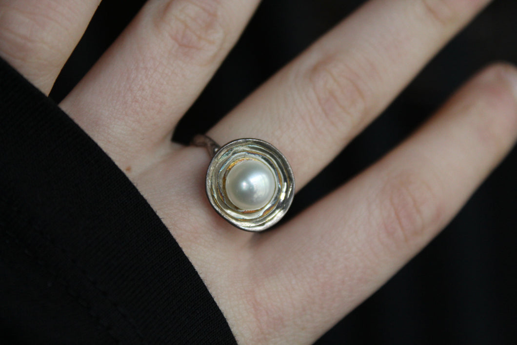 Pearl and Textured Silver Disc Ring
