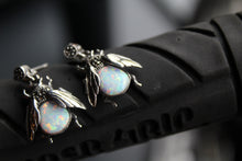 Load image into Gallery viewer, Marcasite Beetle Earring with Opal
