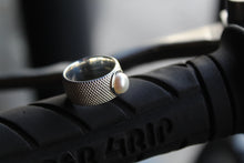 Load image into Gallery viewer, 7mm Pearl Dots Ring
