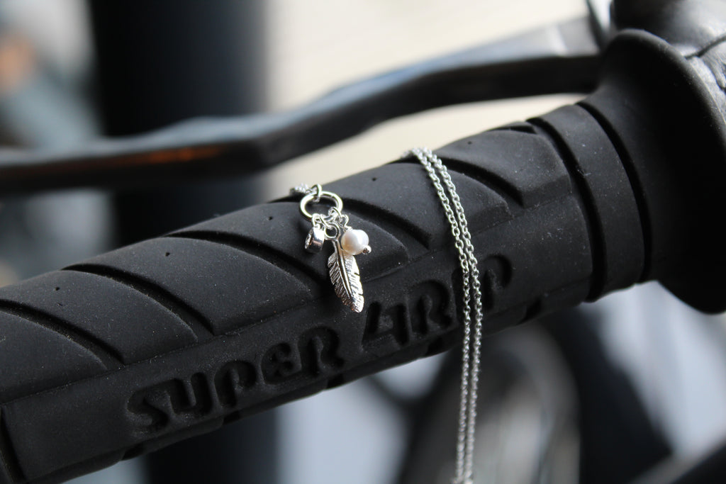 Silver Feather Cluster Necklace