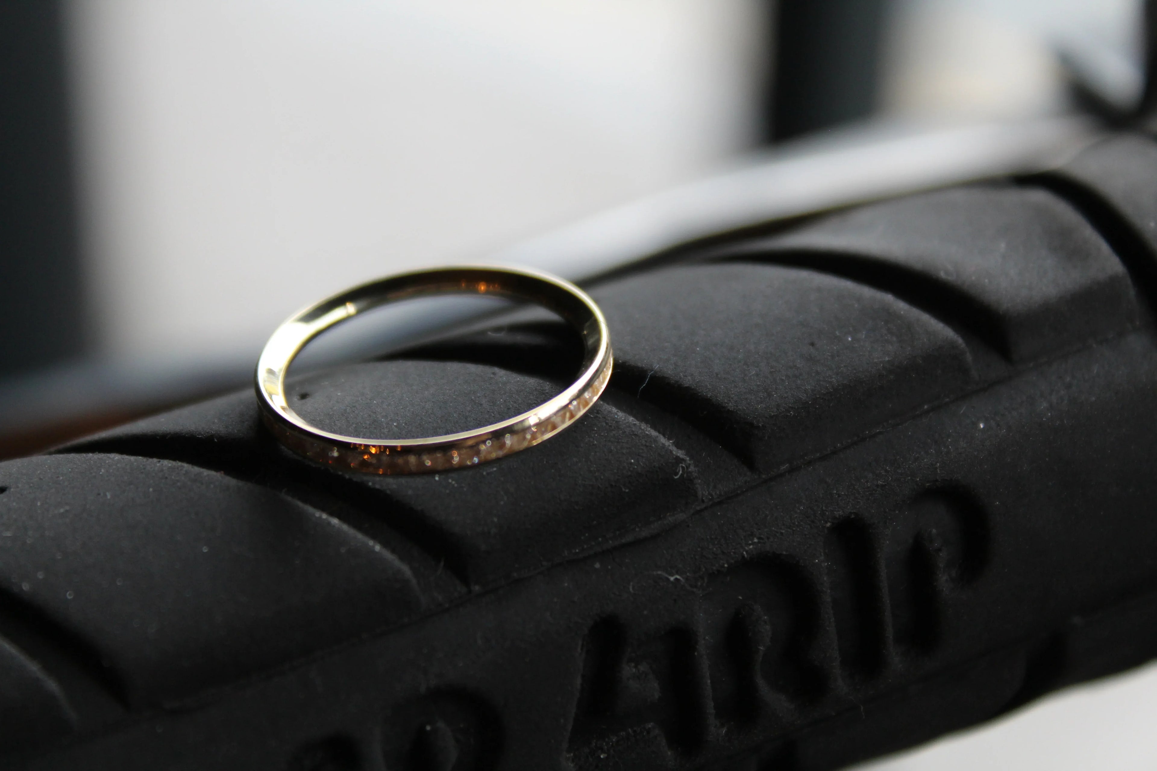 9ct Gold Clear CZ Band Ring - Swax Jewellery Barmouth