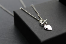 Load image into Gallery viewer, T- Bar Hearts Chain Necklace
