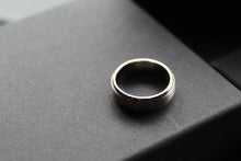 Load image into Gallery viewer, Titanium Ring with 0.02ct Diamond
