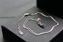 Load image into Gallery viewer, Topaz Pebble Necklace
