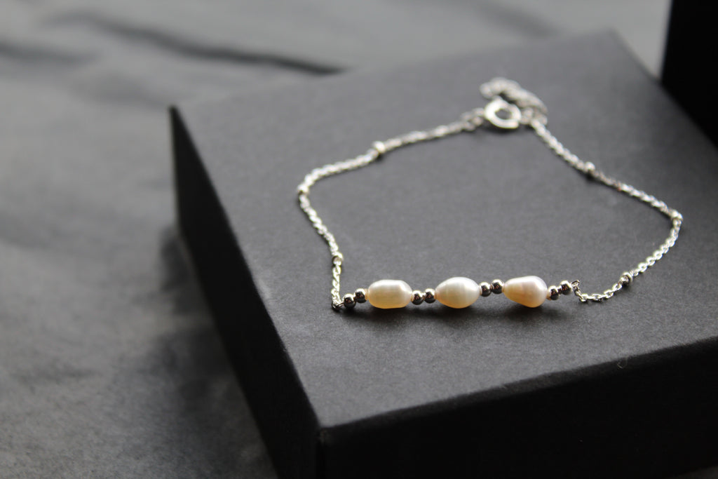 Trio of Freshwater Pearls on Beaded Bracelet