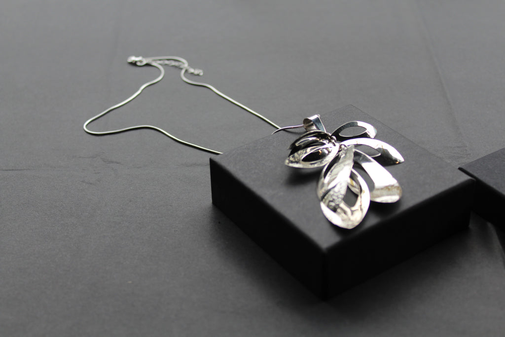 Tumbling Leaves Silver Pendant with 18-20" Chain