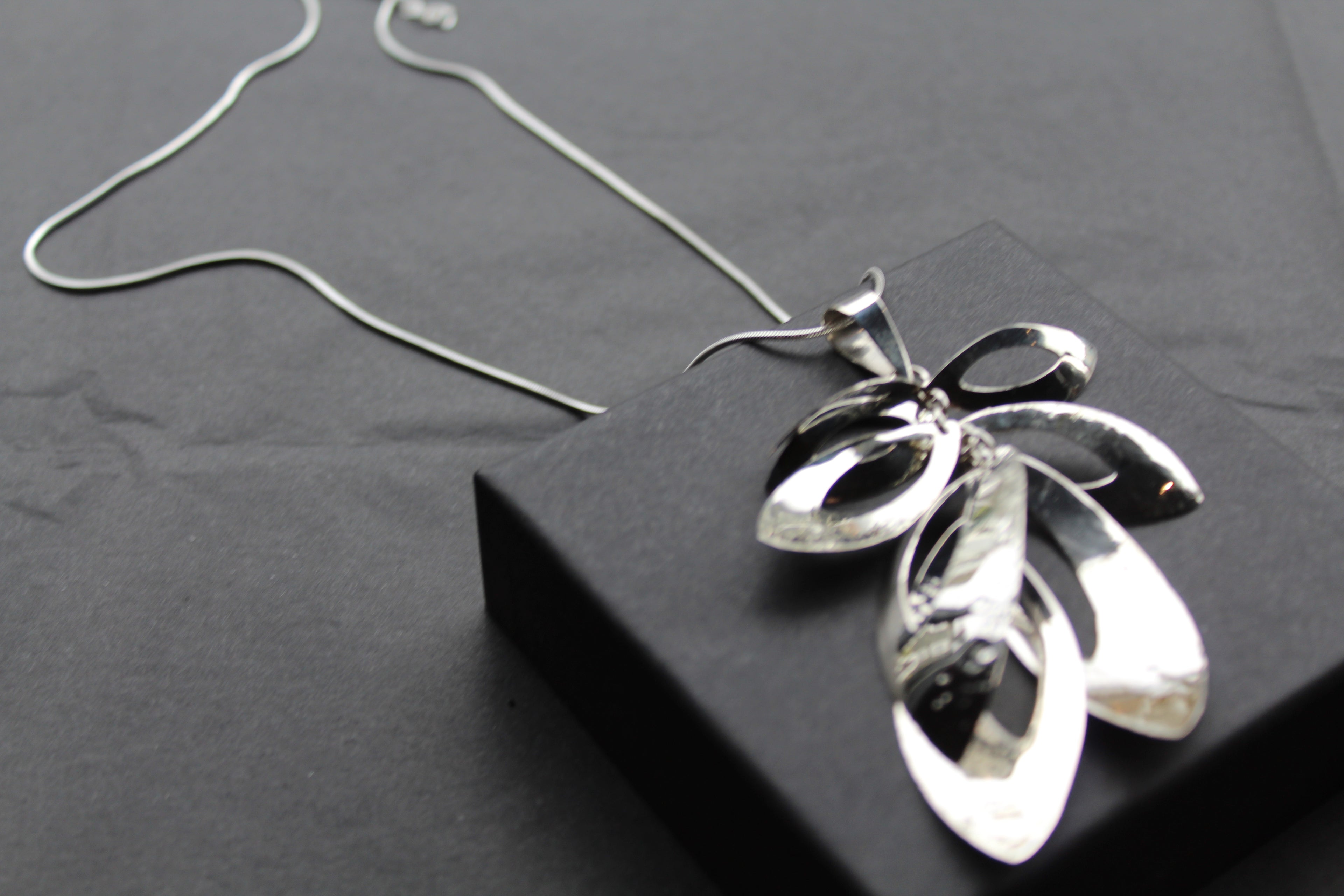 Tumbling Leaves Silver Pendant with 18-20" Chain