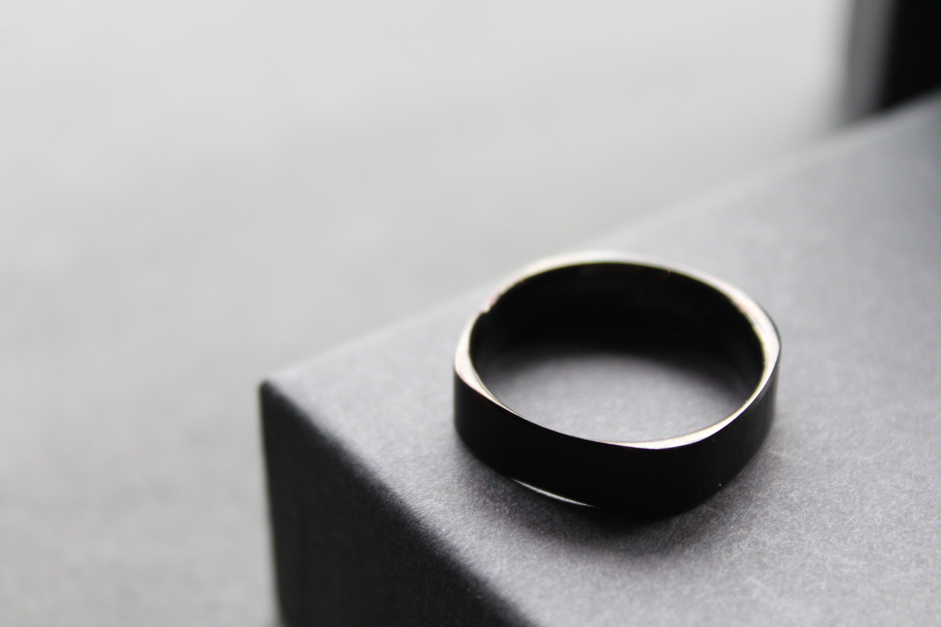 Tungsten Square Profile Ring