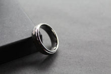 Load image into Gallery viewer, Tungsten Ring with Hammered Finish
