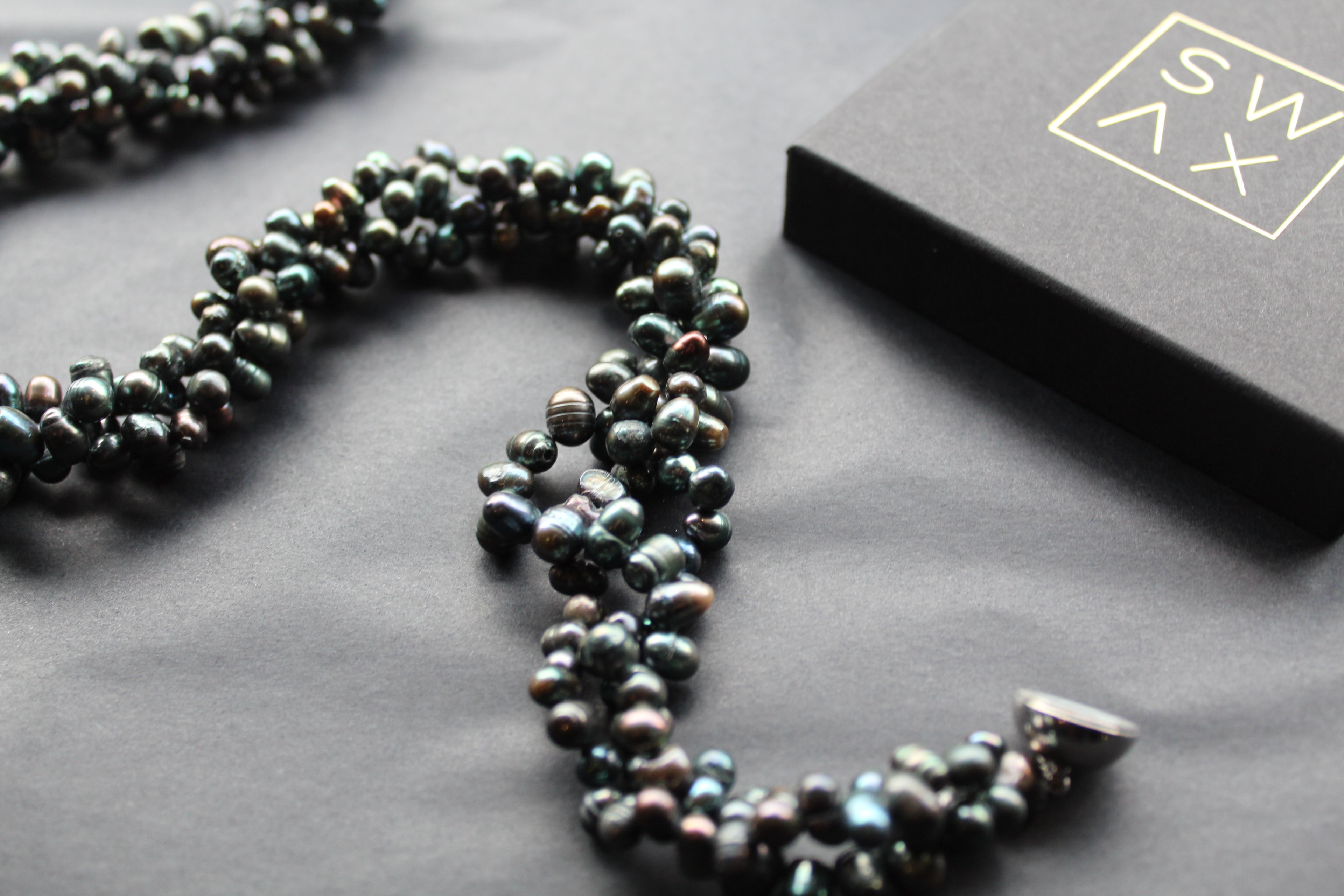 Twisted Baroque Style Pearl Necklace