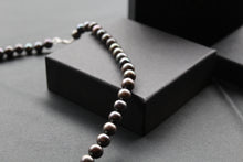 Load image into Gallery viewer, Unisex Black Fresh Water Pearl Necklace
