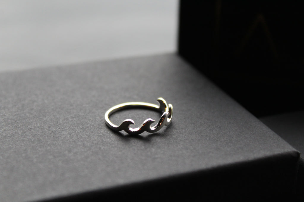 Multi Wave Ring