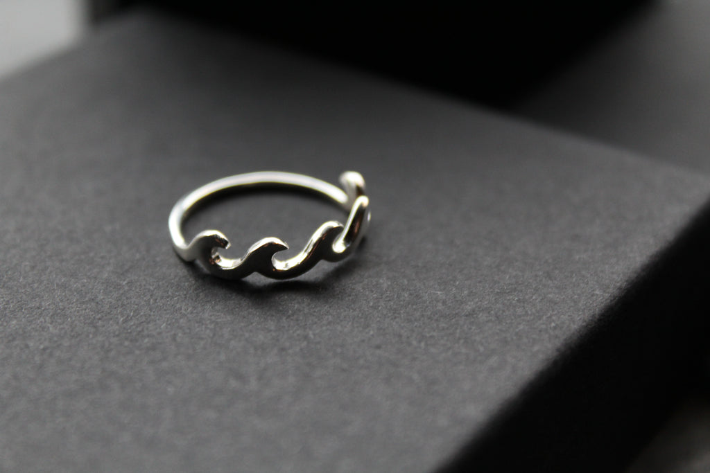 Multi Wave Ring